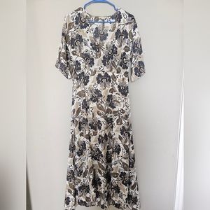 Women dress size M